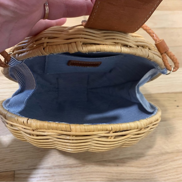 J.McLaughlin Romina Wicker Crossbody Bag Purse Woven Vacation Resort Coastal - Picture 6 of 10